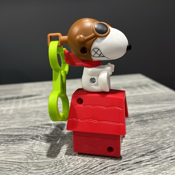 McDonald’s | Snoopy Flying Ace (2018) - Collectible Happy Meal Toy - Picture 2 of 6